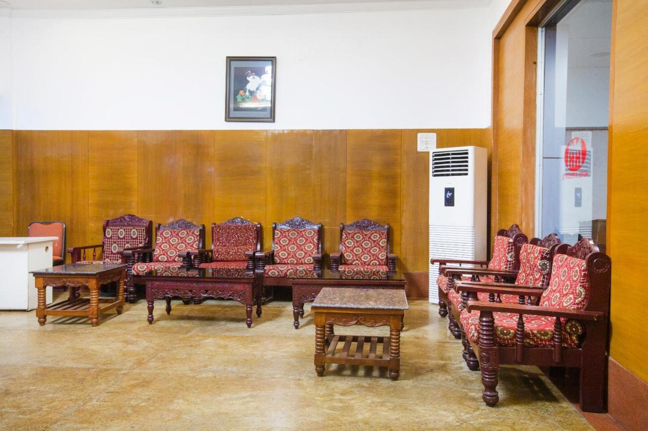 Capital O 69831 Hotel Mount Heera Chennai Esterno foto