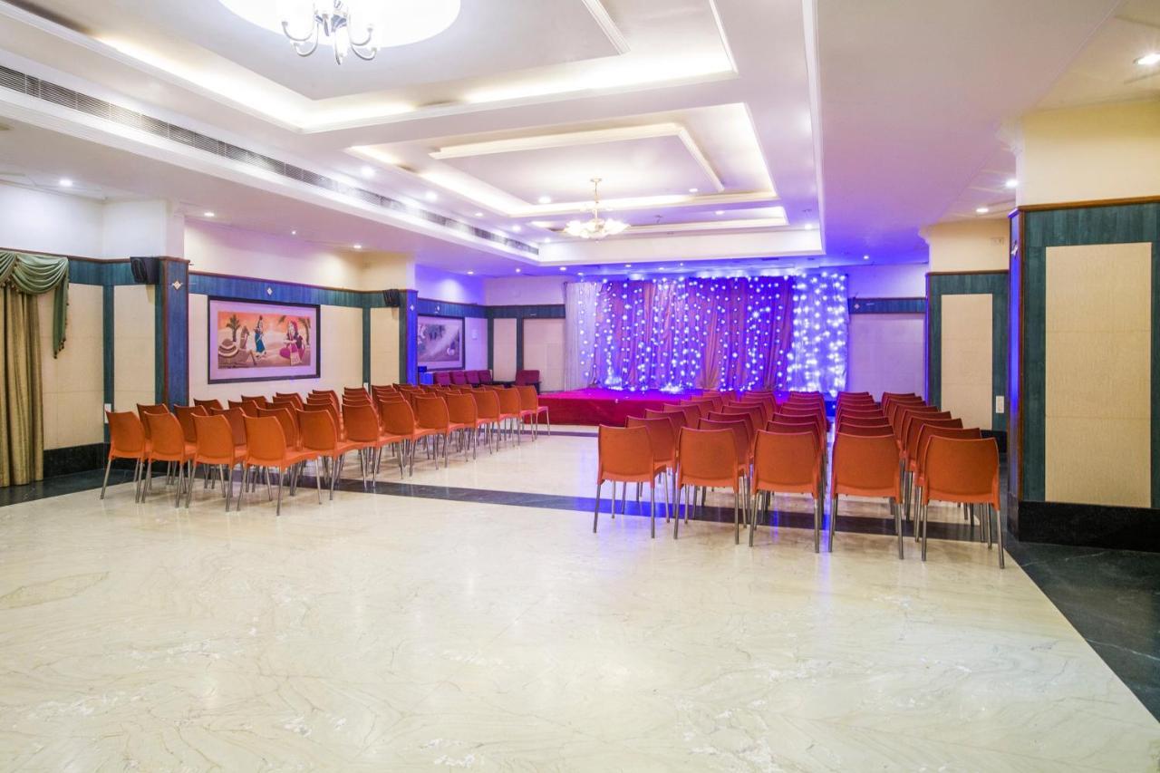 Capital O 69831 Hotel Mount Heera Chennai Esterno foto